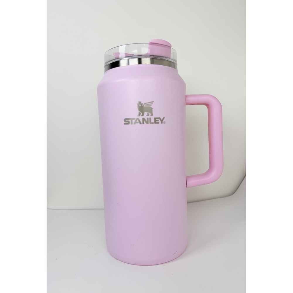 Stanley Quencher H2.0 Flowstate Tumbler- 64OZ- Pink Tulle Quartz 2.0